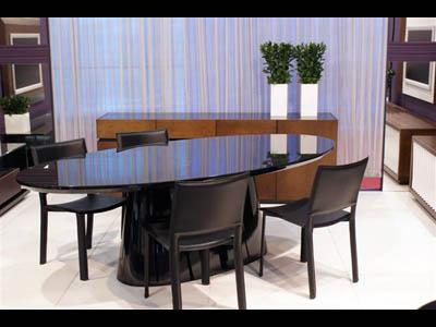 mesa de jantar oval 4 lugares