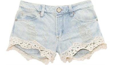 shorts customizado com renda rasgado