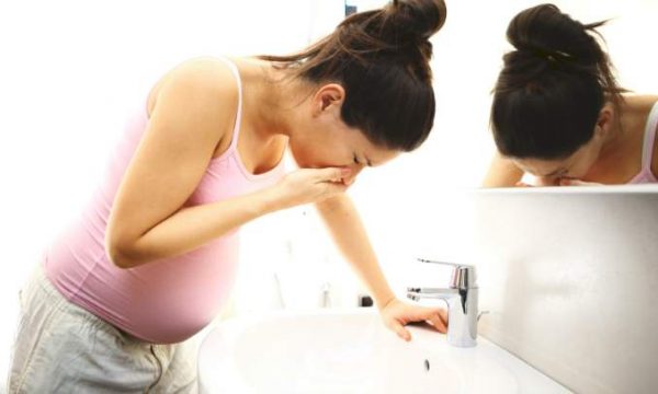 como diminuir o enjoo durante a gravidez