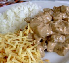 estrogonofe de carne