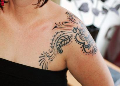 tatuagens femininas no ombro desenhos