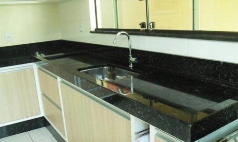 cozinha com granito verde 2 490x292