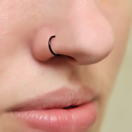piercing com argola no nariz 1