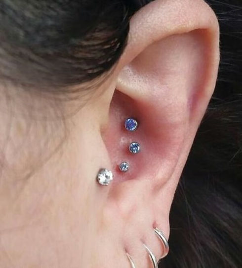 piercing inner conch 490x541