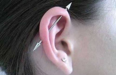 piercing transversal na orelha 1 490x319