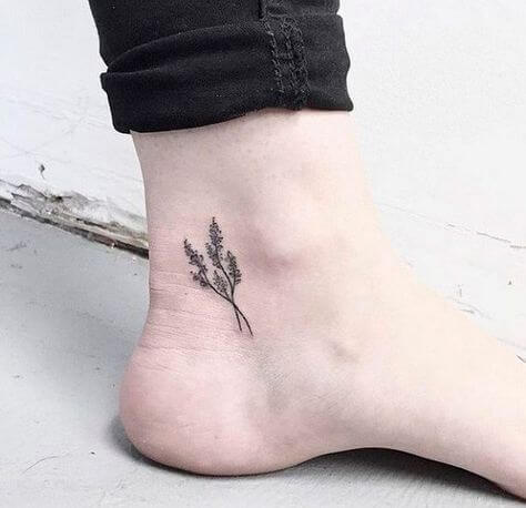 tatuagem delicada no pé 5