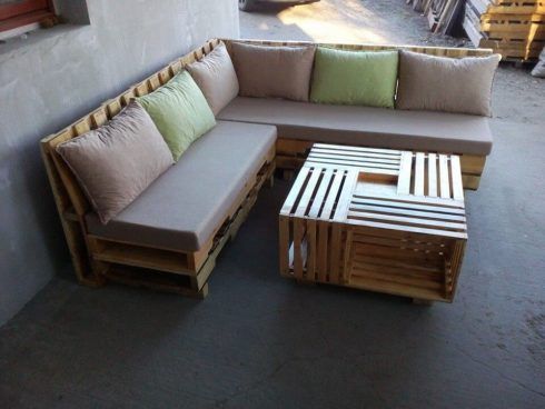 sofa em l de pallet pequeno 490x368