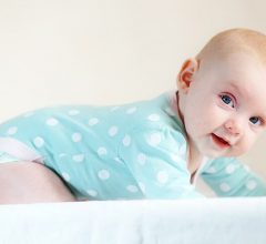 bebe com 4 meses