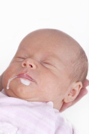 Remédio e Leite para Bebê com Refluxo, Tratamento