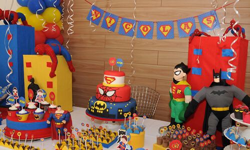 Festa Infantil de Aniversário Liga da Justiça como Decorar com Esse Tema