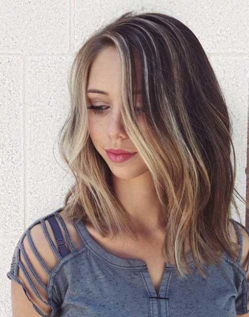 corte de cabelo long bob com luzes