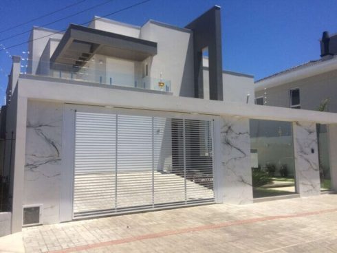 muro residencial com granito branco carrara