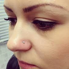 piercing nostril pedrinha